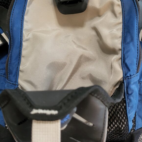 CamelBak Cycling Back Pack D Fit Zipped Compartments No Bladder - Picture 9 of 14